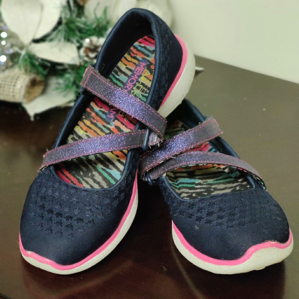 Girl shoes